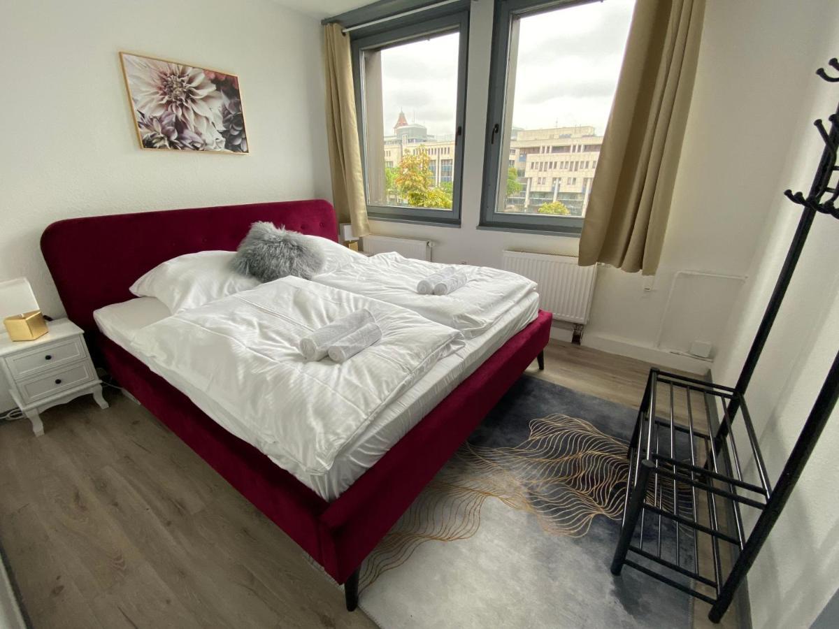 Urbansuites - Modern & Zentral In Der City - Dein Zuhause In สตุตการ์ต ภายนอก รูปภาพ
